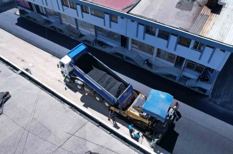 Güneş yüzünü gösterdi, sanayi yolları yenilendi 