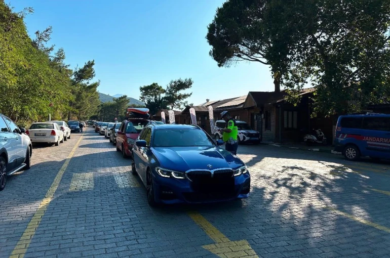 Güzelçamlı’da jandarmadan sürücülere alkol denetimi