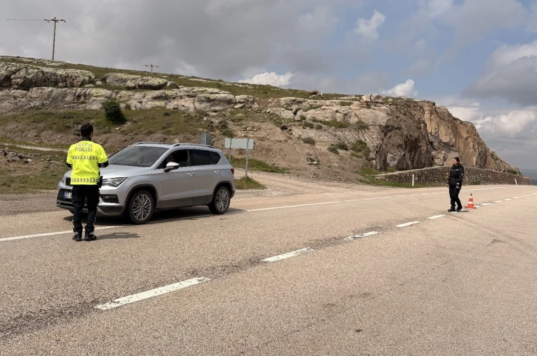 Güzelyurt’ta trafik ve asayiş ekipleri bayram denetiminde 