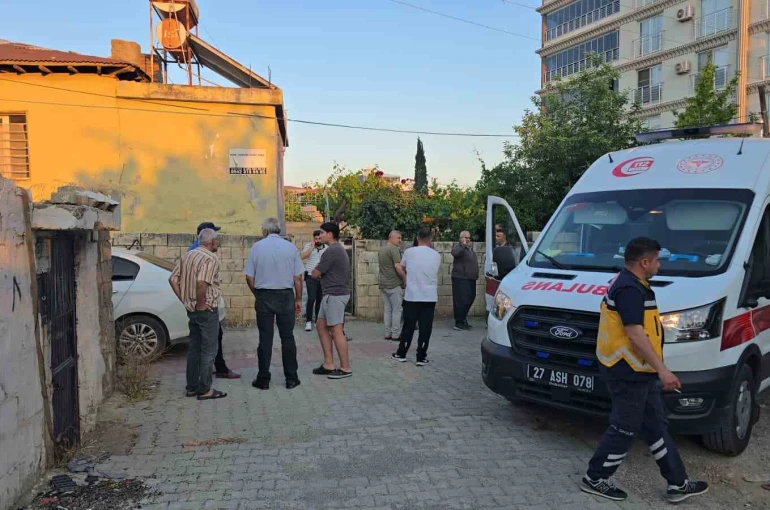 Haber alınamayan şahıs evinde ölü bulundu 