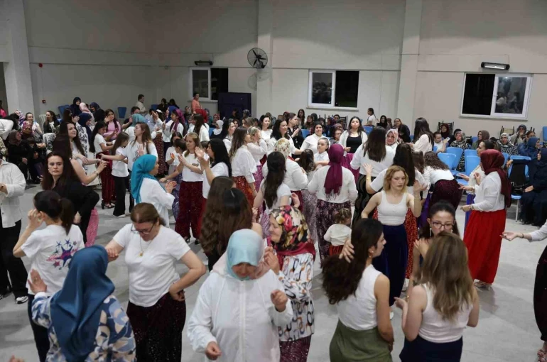 Hacıhaliller Mahallesi’nde şalvar gecesi coşkusu 