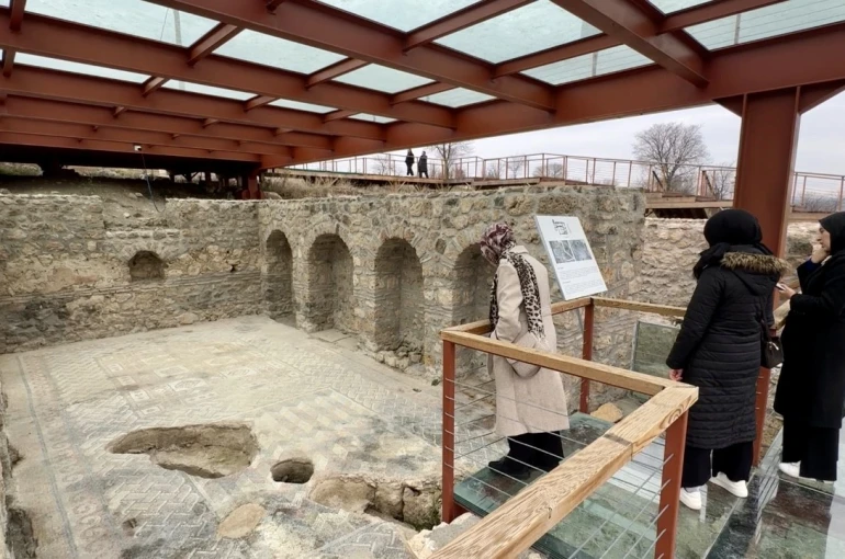 Hadrianopolis Antik Kenti iz bırakan yapısıyla ilgi görüyor 