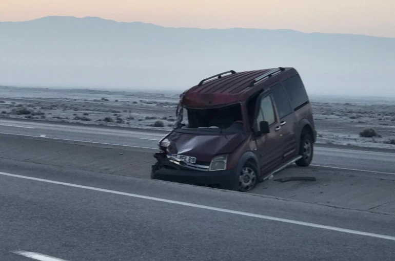 Hafif ticari aracın takla atmasıyla 1 kişi yaralandı
