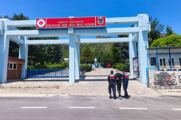 Hakaret suçundan aranan şahıs yakalandı