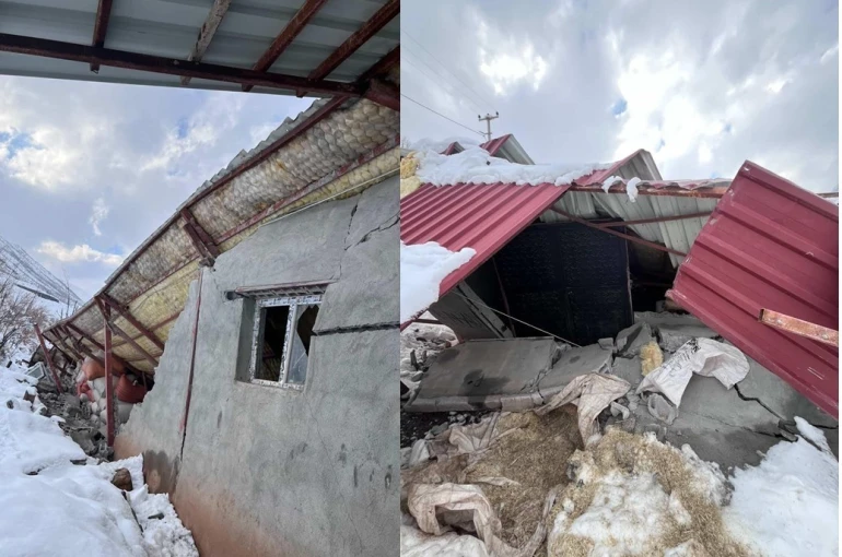 Hakkari’de karın ağırlığıyla ahır çöktü 