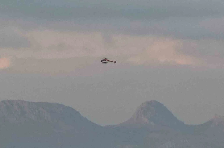 Hakkari’de yenidoğan prematüre bebek ambulans helikopterle Van’a getirildi 
