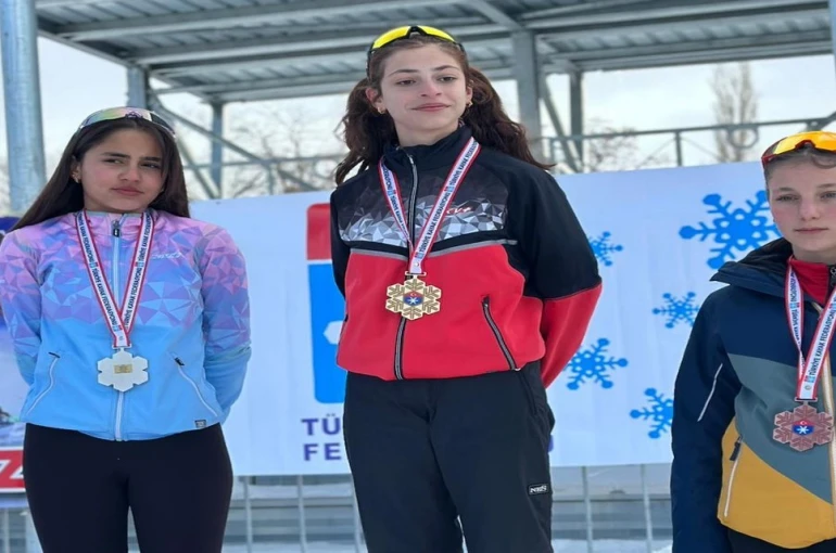 Hakkarili sporcular Erzurum’dan 22 madalyayla döndü 