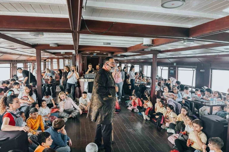 Halikarnas Balıkçısı Bergama Vapuru’nda anıldı 