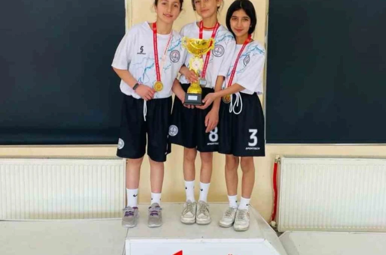 Hamur’da masa tenisi küçükler ilçe müsabakaları tamamlandı