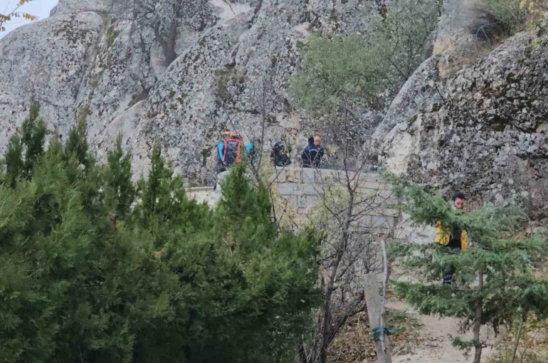 Harput Kalesi’nden kendini boşluğa bırakan kadın hayatını kaybetti