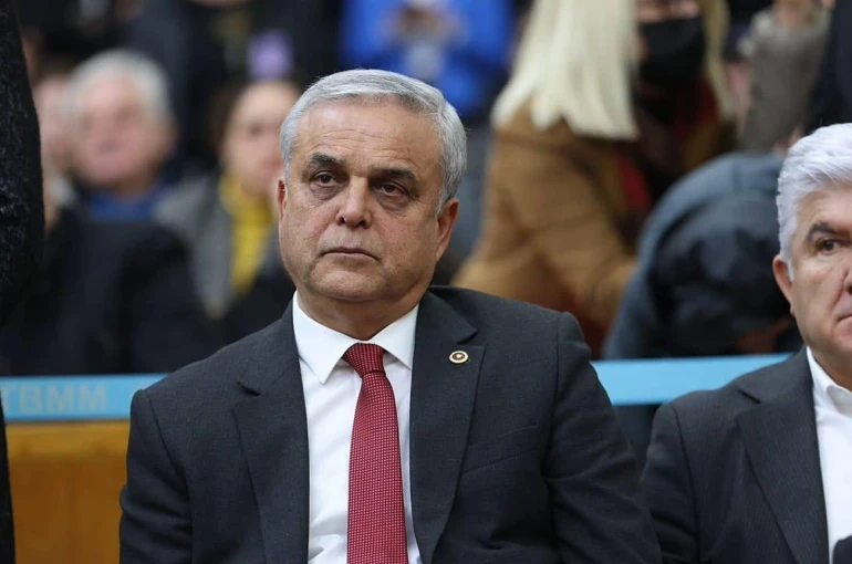 Hasan Ufuk Çakır partisinden istifa etti