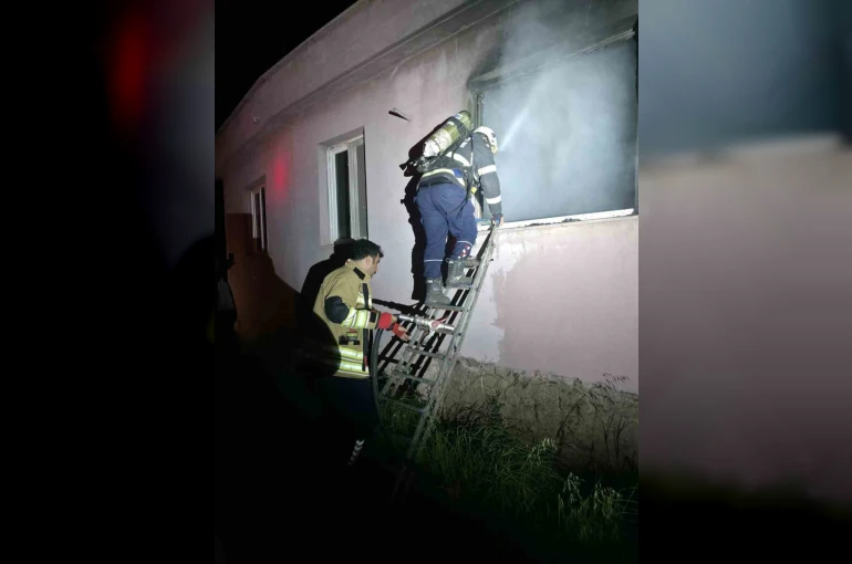 Hassa’da ev yangını 