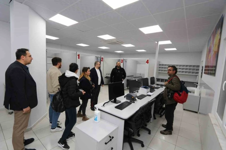 Hastane acil servisinde yeşil alan yenilendi 