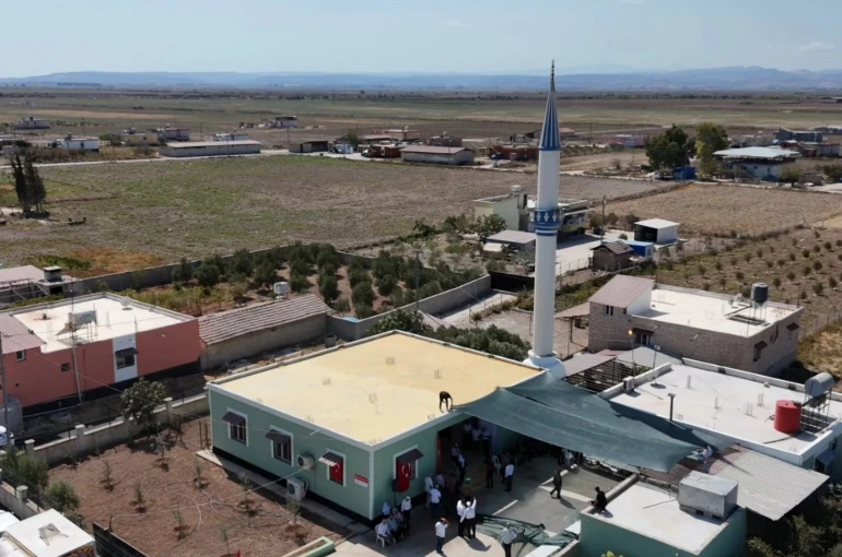 Hatay’da depremin ardından 104. cami ibadete açıldı