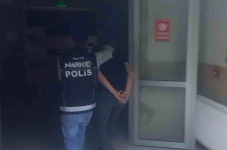 Hatay’da hapis cezası ile aranan 2 şahıs yakalandı