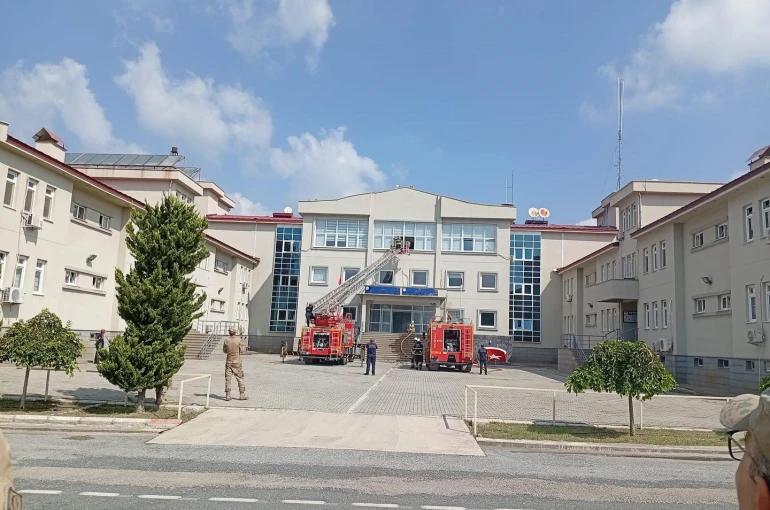 Hatay’da itfaiyeden Mehmetçiğe yangın eğitimi 