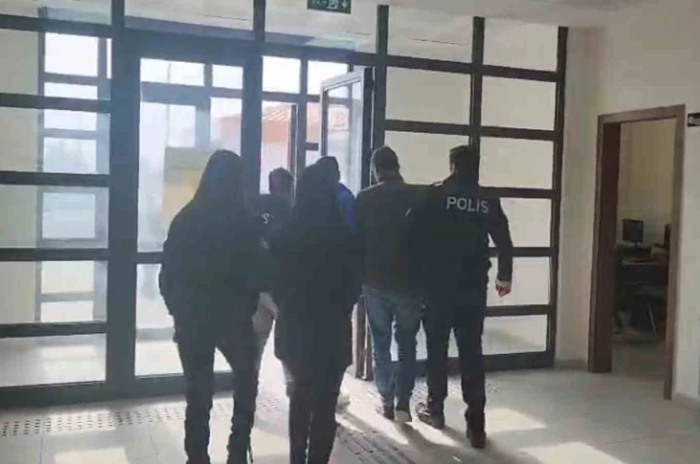 Hatay’da kuyumcuya sahte altın satan 3 şahıs yakalandı