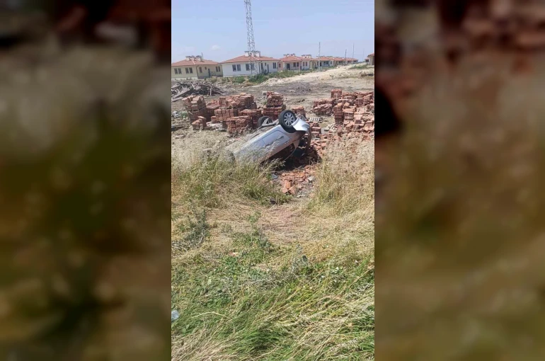 Hatay’da motosiklete çarpan otomobil takla attı: 1 ölü, 1 yaralı 