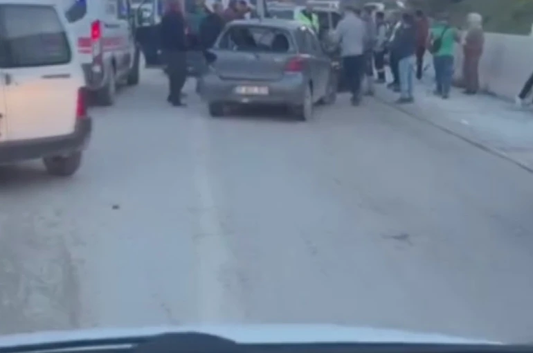 Hatay’da otomobille çarpışan motosiklet sürücüsü hayatını kaybetti 