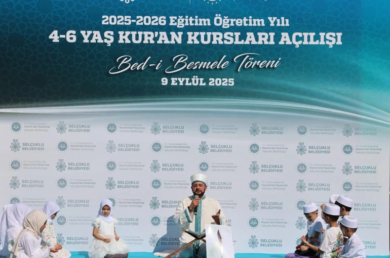 Hatice Hatun Çocuk Mektebi Bed-i Besmele töreni ile yeni döneme bismillah dedi 