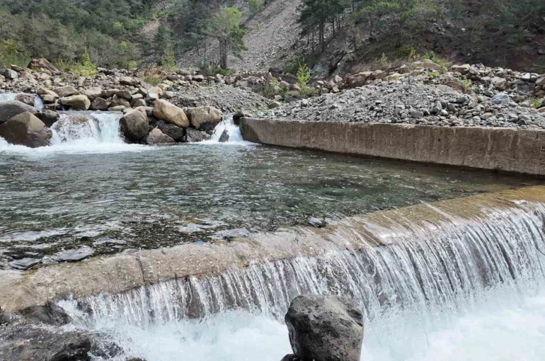 HATSU, Akçay isale hattını yenileyerek su kayıplarını azaltıyor 