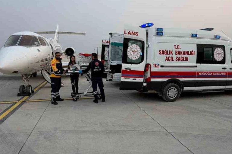 Hava ambulansı 6 günlük bebek için havalandı 