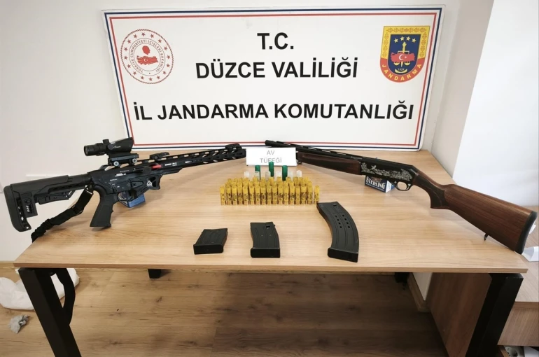 Havaya ateş eden 2 kişi yakalandı 