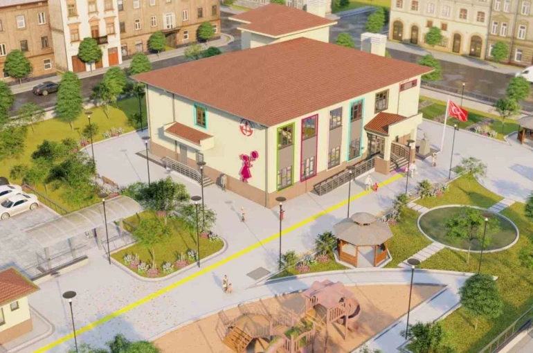 Hayırsever Okul Müdürü’nden eğitime büyük katkı