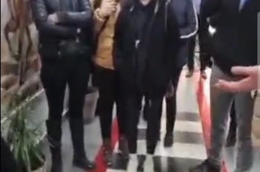 Hayvan barınağındaki şok görüntüler sonrası hayvanseverler belediyeyi bastı 