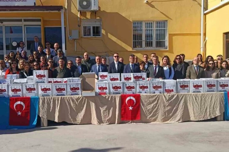 "Hediyem 81 İlin 81 Öğretmenine" projesinde paketler Milas’tan yola çıktı 