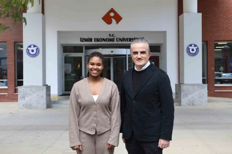 Hem suda hem sınıfta zirvede