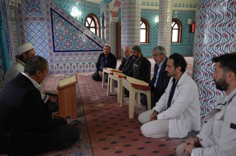 Her 40 günde bir hatim yapılacak 