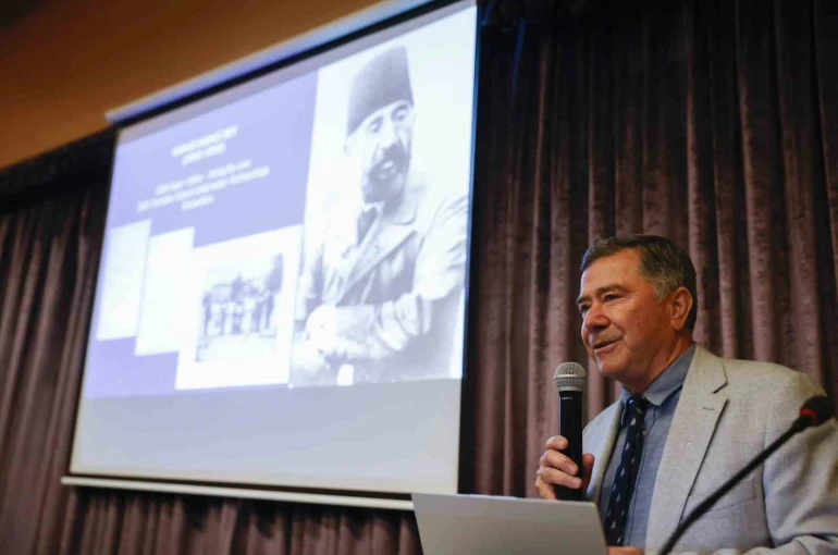 Her batık kendi dönemine ışık tutuyor 