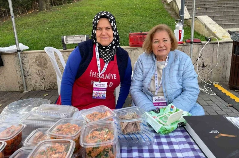 Heykel’de meydan kadınların 