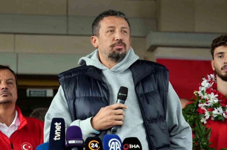 Hidayet Türkoğlu: "Artık hedefimiz altın madalyayı ülkemize getirmektir" 