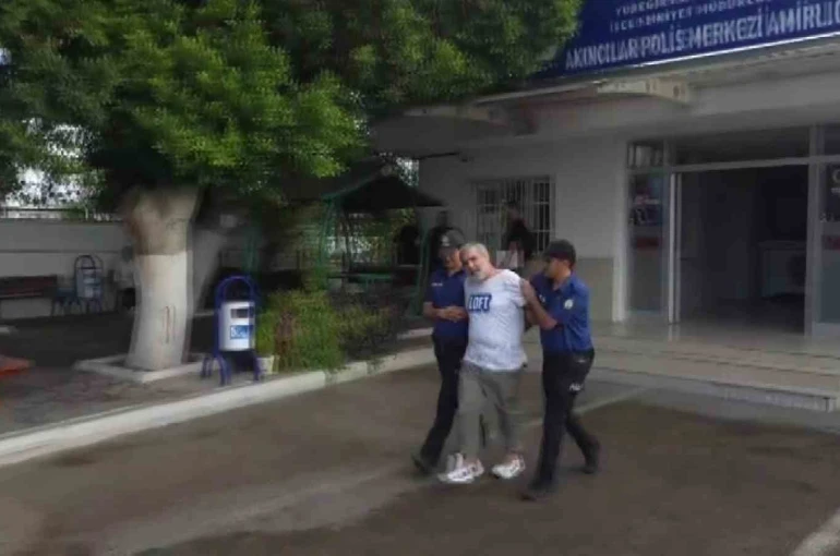 Hırsızlık cezası olan firariden ilginç savunma: "Komiser beni hırsız zannetti" 