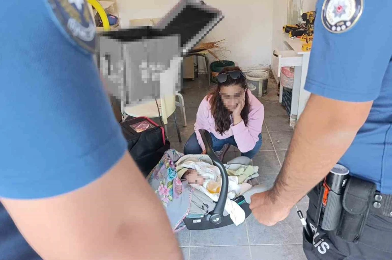 Hırsızlık ihbarına giden polis, özel garajda 5 aylık bebekle annesini buldu 
