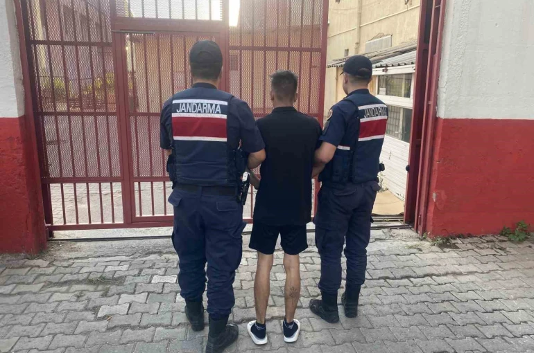 Hırsızlık suçundan aranan şahıs İncirliova’da yakalandı