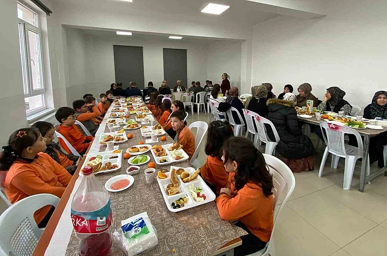 Hisarcık Atatürk İlkokulu’nda "Aile Yılı" buluşması 