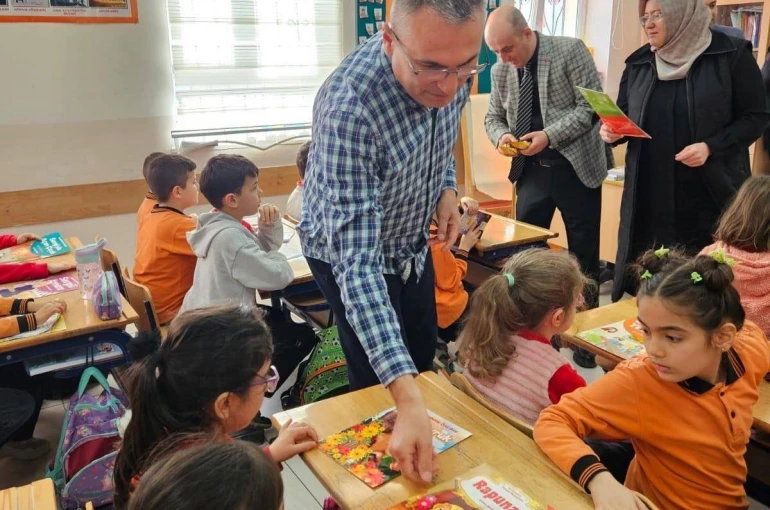 Hisarcık Atatürk İlkokulu’ndan "Bir Okul Bir Kitap Kardeşliği" projesi