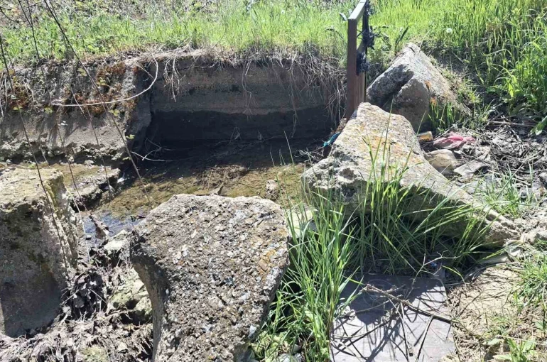 Hisarcık’ta 60 yıllık sulama kanalları bakımsızlıktan harap durumda 