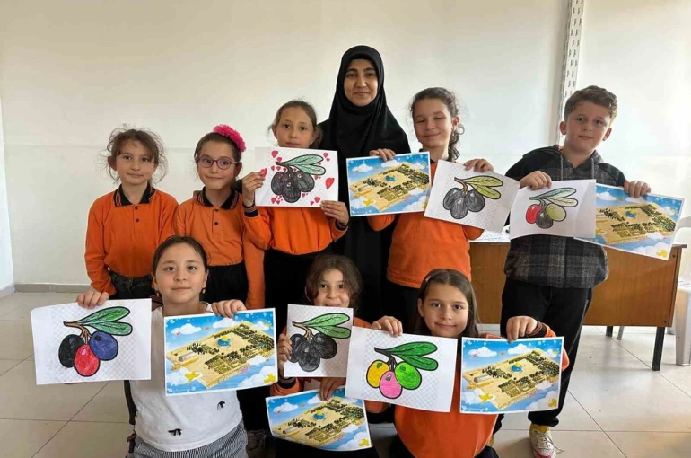 Hisarcık’ta "Hepimiz Biraz Mescid-i Aksalıyız" isimli Anne-Çocuk Atölyesi etkinliği 