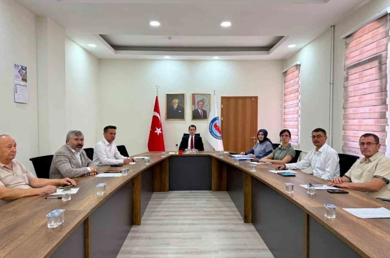 Hisarcık’ta Sosyal Yardımlaşma Vakfı toplantısı yapıldı 