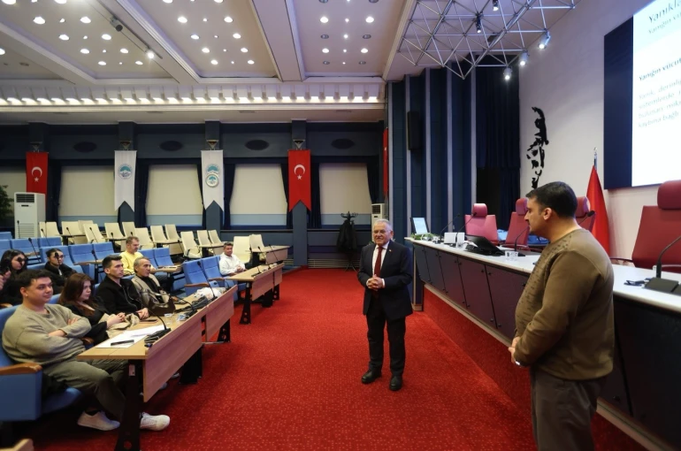 Hizmet sektörüne acil durum ve ilk yardım eğitimi 