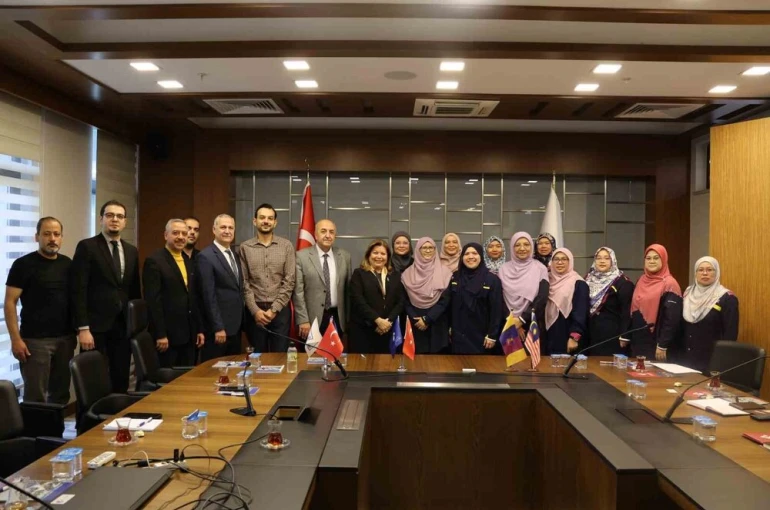 HKÜ ile Malezya MARA Teknoloji Üniversitesi arasında iş birliği protokolü imzalandı 