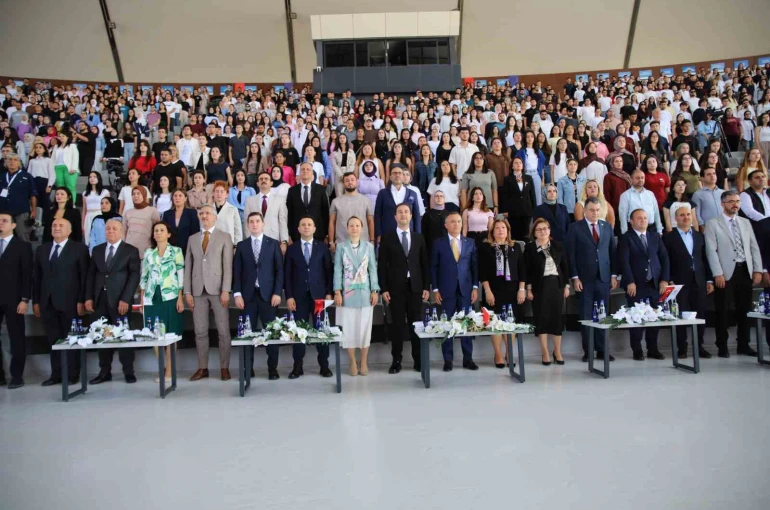 HKÜ’de 2025-2026 Eğitim - Öğretim yılı oryantasyon programı ile başladı 