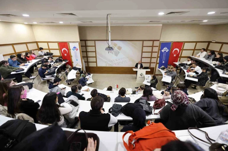 HKÜ’de "Mezopotamya’dan Günümüze: Gılgamış Destanı" konferansı düzenlendi 