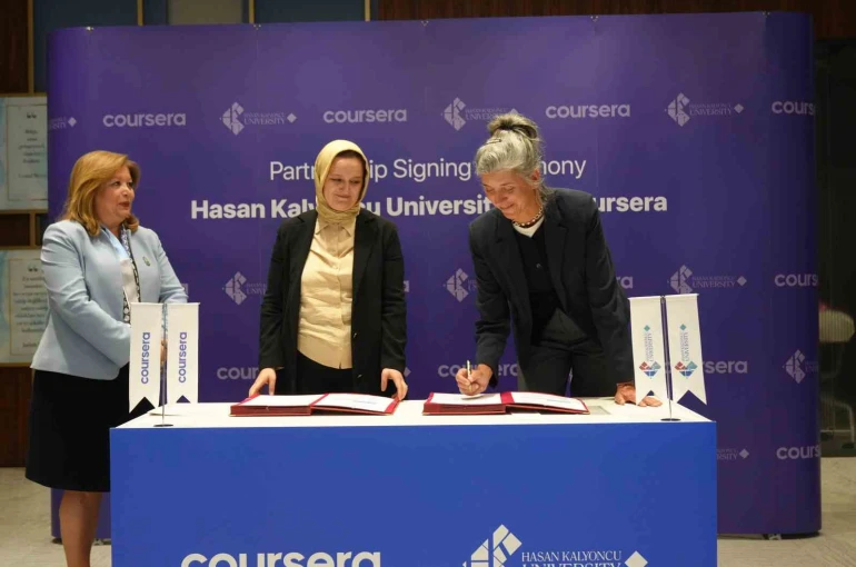 HKÜ’den uluslararasılaşma yolunda büyük bir atılım daha 