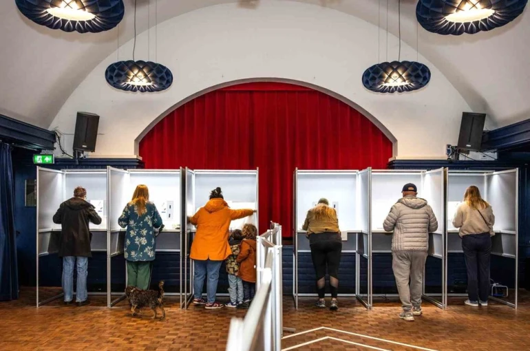 Hollanda’daki parlamento seçimlerini resmi olmayan sonuçlara göre D66 partisi kazandı