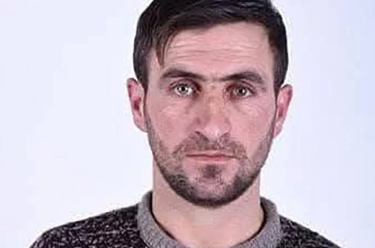 Husumetlileri tarafından, 7 yaşındaki oğlunun gözü önünde vurularak öldürüldü